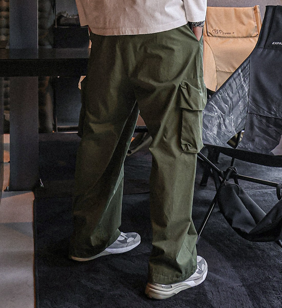 (XL-6XL)<BR>부라토키 wide fit cargo-banding pants