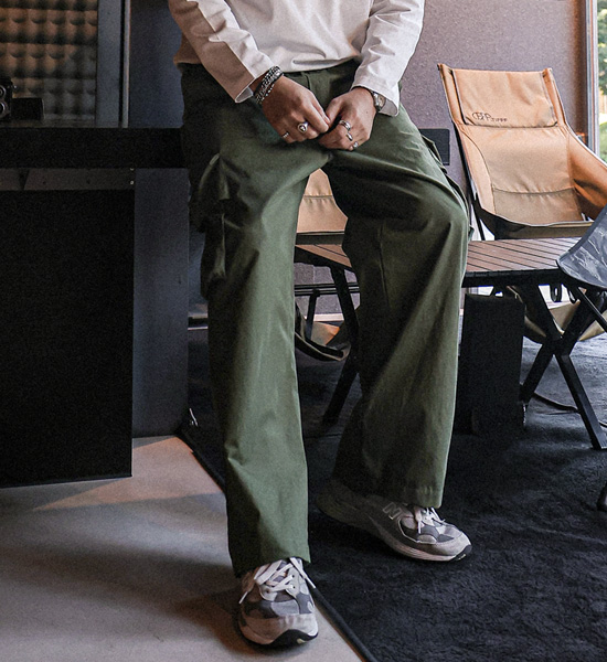(XL-6XL)<BR>부라토키 wide fit cargo-banding pants