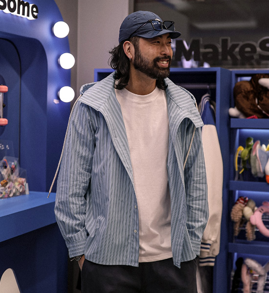 바크마 Stripe hooded shirt