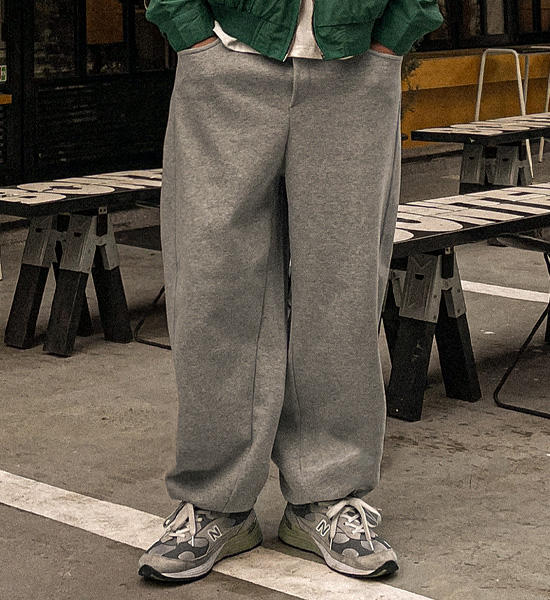 토나리코 Semi-wide fit banding pants