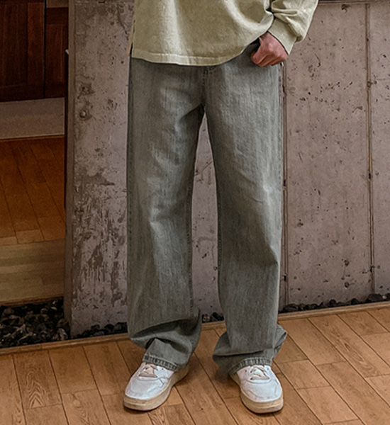 그라니타 Semi-wide fit denim pants