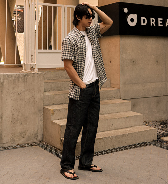 사리냑 standard fit Non-faded denim pants