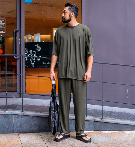 (L-5XL)<BR>베이드 Pleats Short T shirts+테인 Pleats Banding Pants