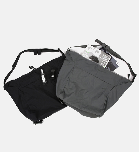 언더버클 Cross Bag