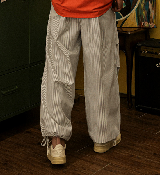 두카보 wide fit Stripe banding pants