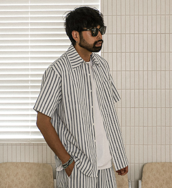 로비사 Stripe a linen shirt