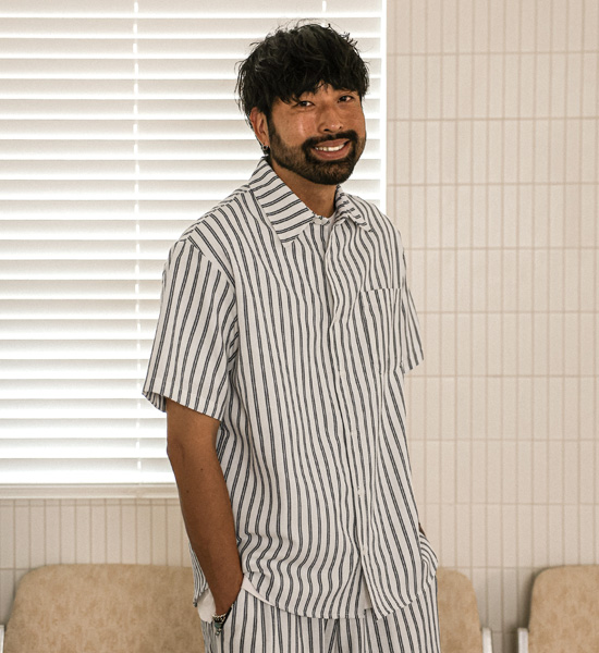 로비사 Stripe a linen shirt