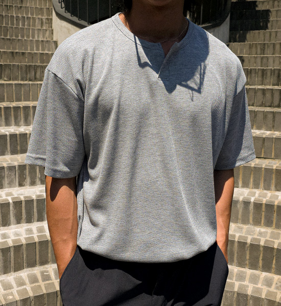 (L-4XL)<br>보니아토 Henley neck Short T shirts