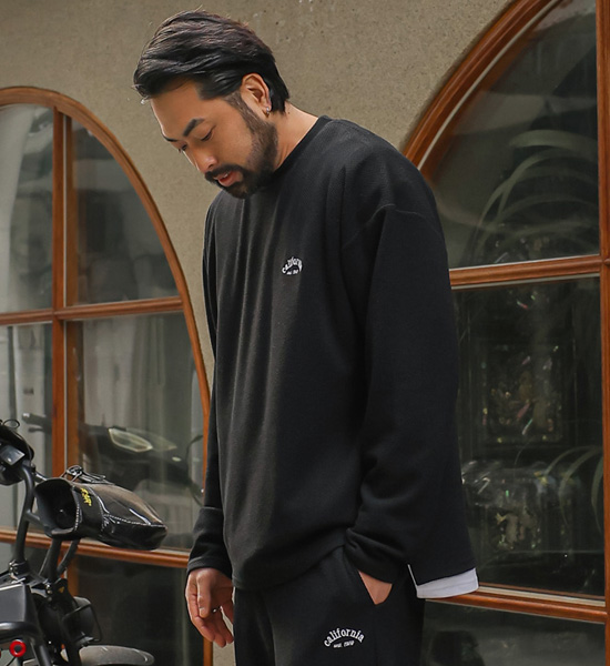 [SET](L-5XL)<BR>이크링 man-to-man T + 우키홀 Training Pants