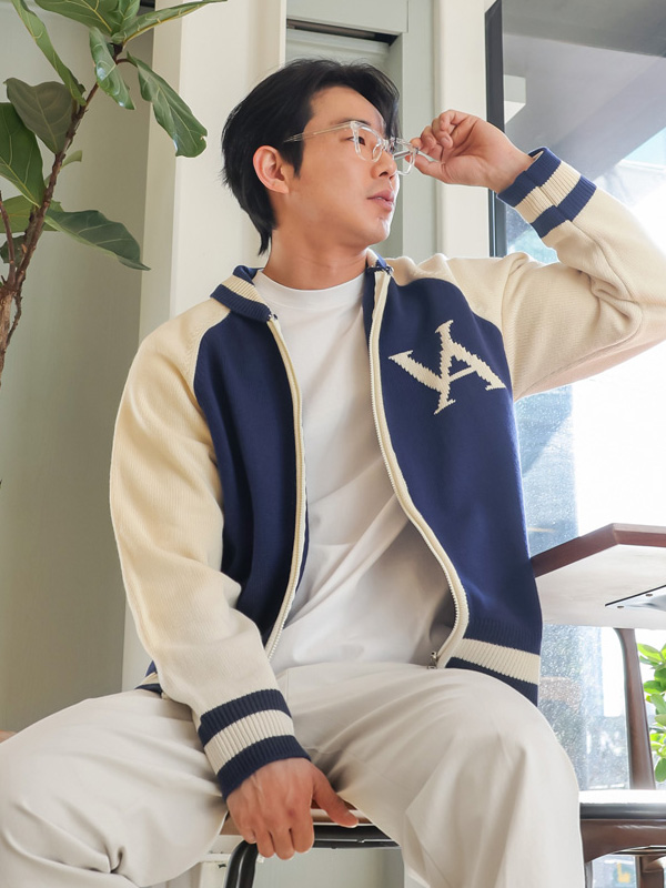 <br><font color="#fd0303">[365SALE]</font><br><font color="#2046a7">★교환/반품불가★</font><BR>유랄디 color combination knit zip-up