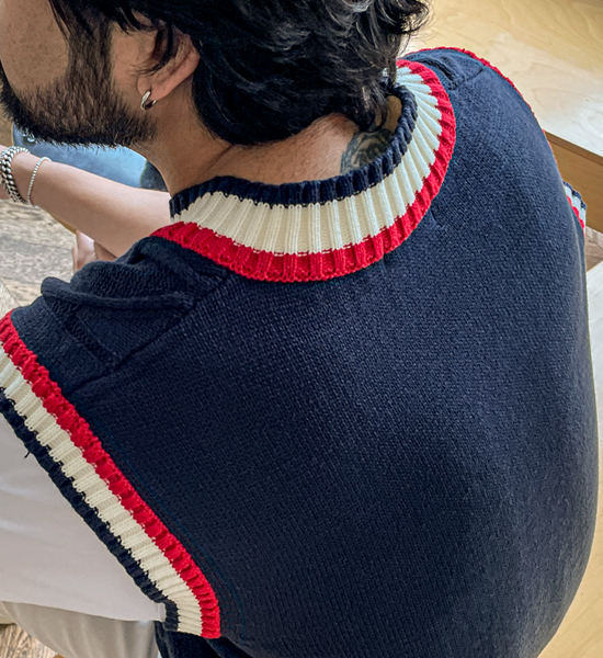 (L-4XL)<br>아로야 V-neck Vest