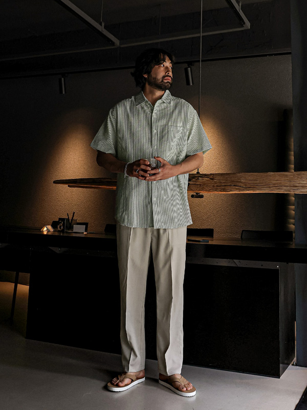 (L-5XL)<br>다드바 Stripe short-sleeved shirt