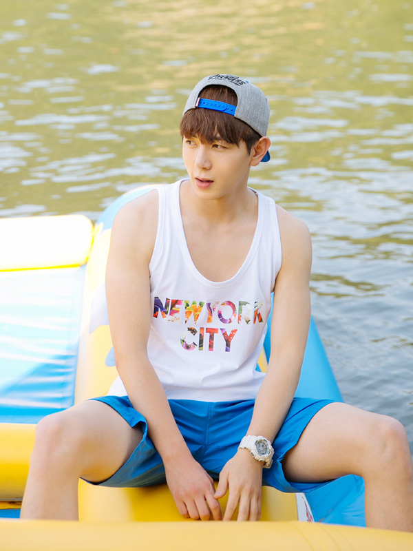 (M~4XL)<br>아른거려 New York City Sleeveless