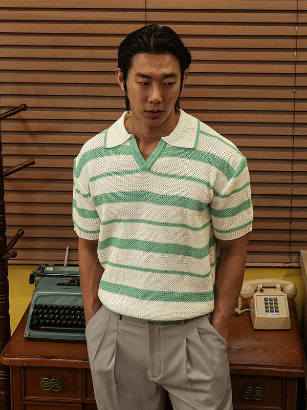 (XL-5XL)<BR>타우키 stripe short-sleeved collar knitwear