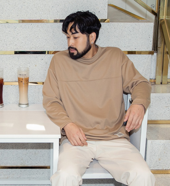 (L-5XL)<br>꺼내입어요 Incision a long-sleeved t-shirt<br><font color="#fb5ec9"><B>[1+1]</B></font>