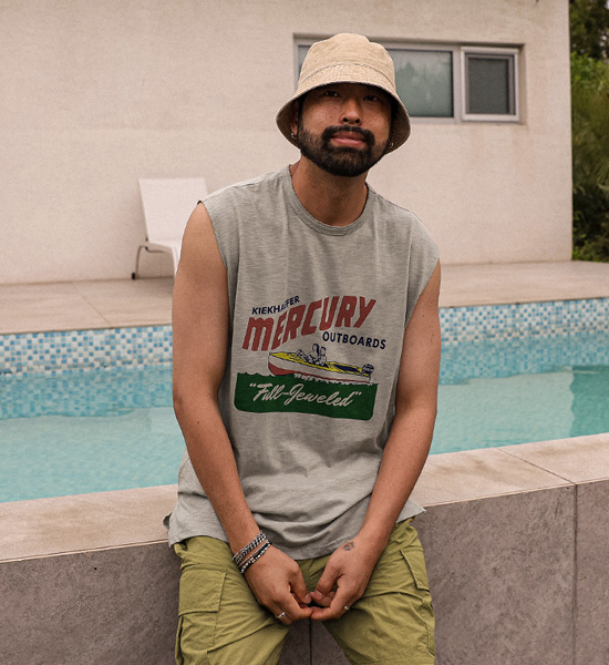 나르비크 Sleeveless shirts