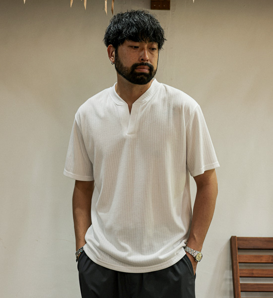 (L-4XL)<br>클린치 Henley neck Short T shirts
