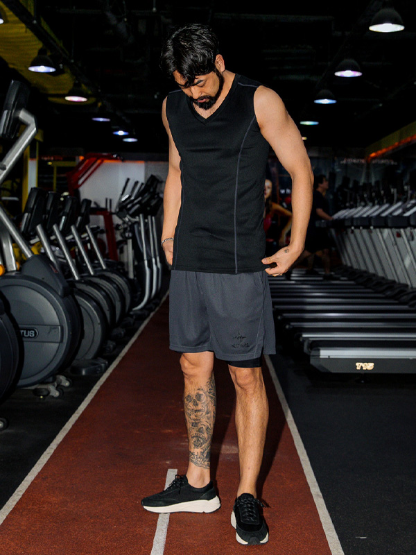<br><font color="#fd0303">[365SALE]</font><br><font color="#2046a7">★교환/반품불가★</font><br>몸짱! correction sleeveless shirt(Round/V-neck)<br><font color="#224f20"><B>*Select length (Basic,Long+9cm)</B></font>