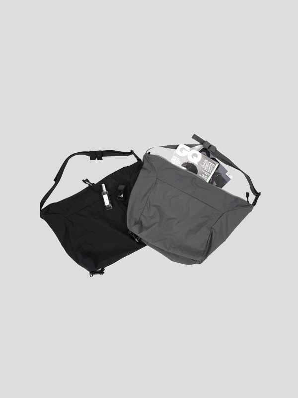 언더버클 Cross Bag