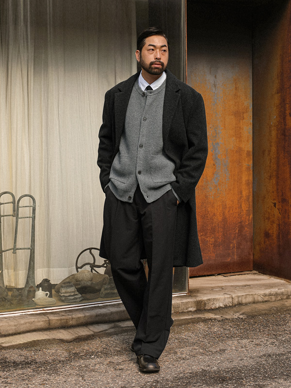 (30-40)<br>킬리니 Semi-wide fit Back banding Slacks