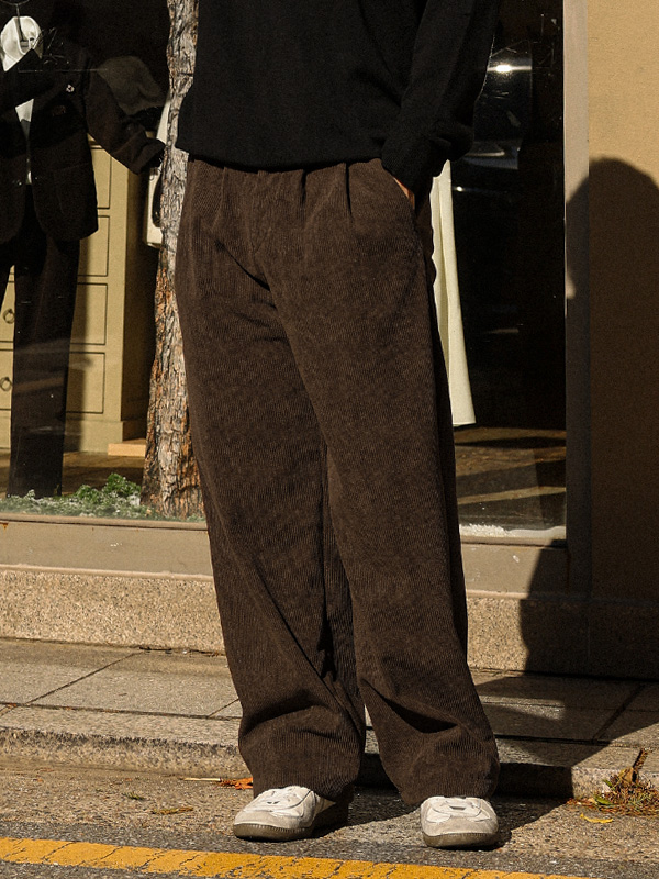 타이릭 Semi-wide fit 골덴기모 banding pants