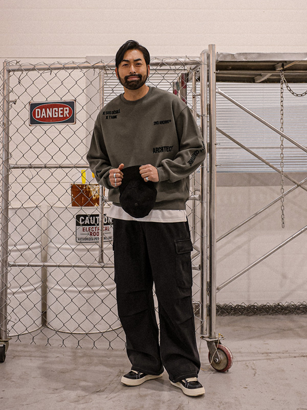 코르토나 a napping sweatshirt