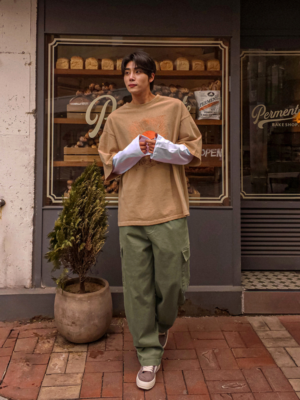 아라드 layered a long-sleeved t-shirt