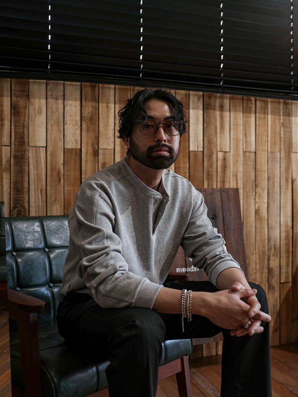 (L-5XL)<BR>바르카니 Henley neck 와플긴팔티 T064