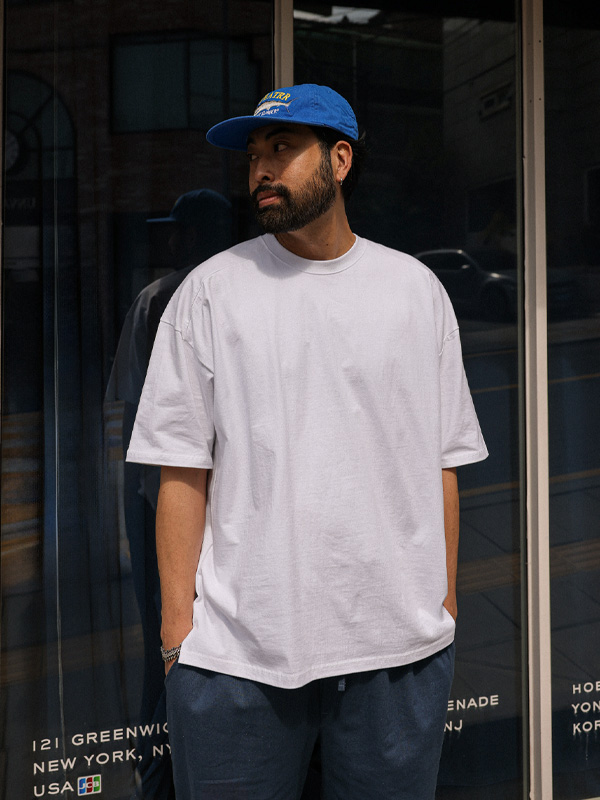 (M-6XL)<br>밀코브 covering the nipple incised short-sleeved T-shirt T073