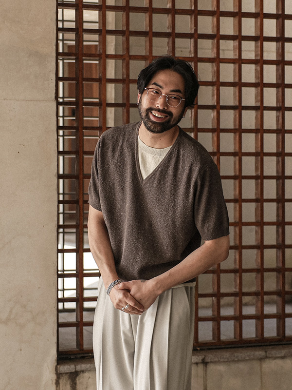 마오바르 Linen short-sleeved knitwear
