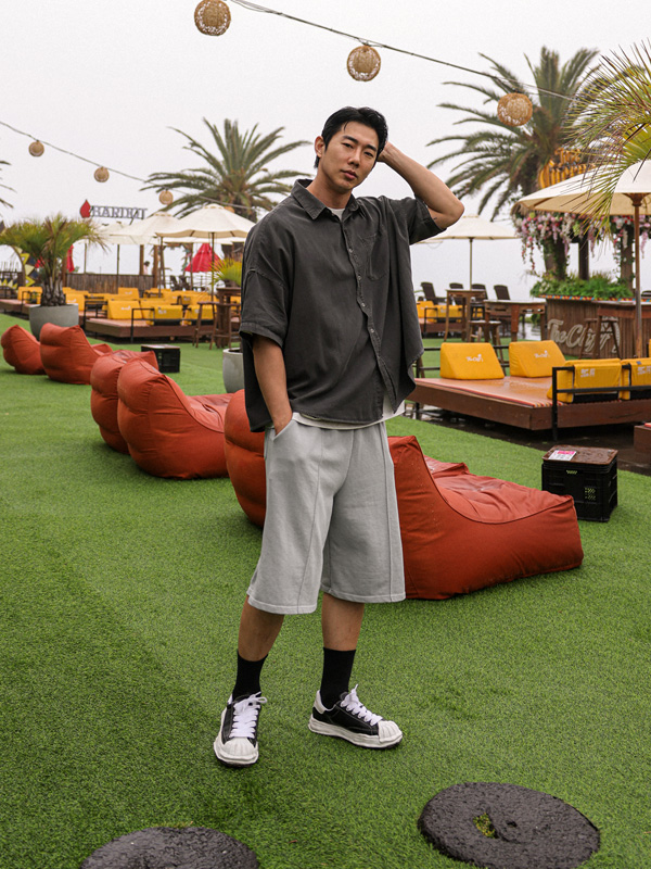타나토 pigment short-sleeved shirt