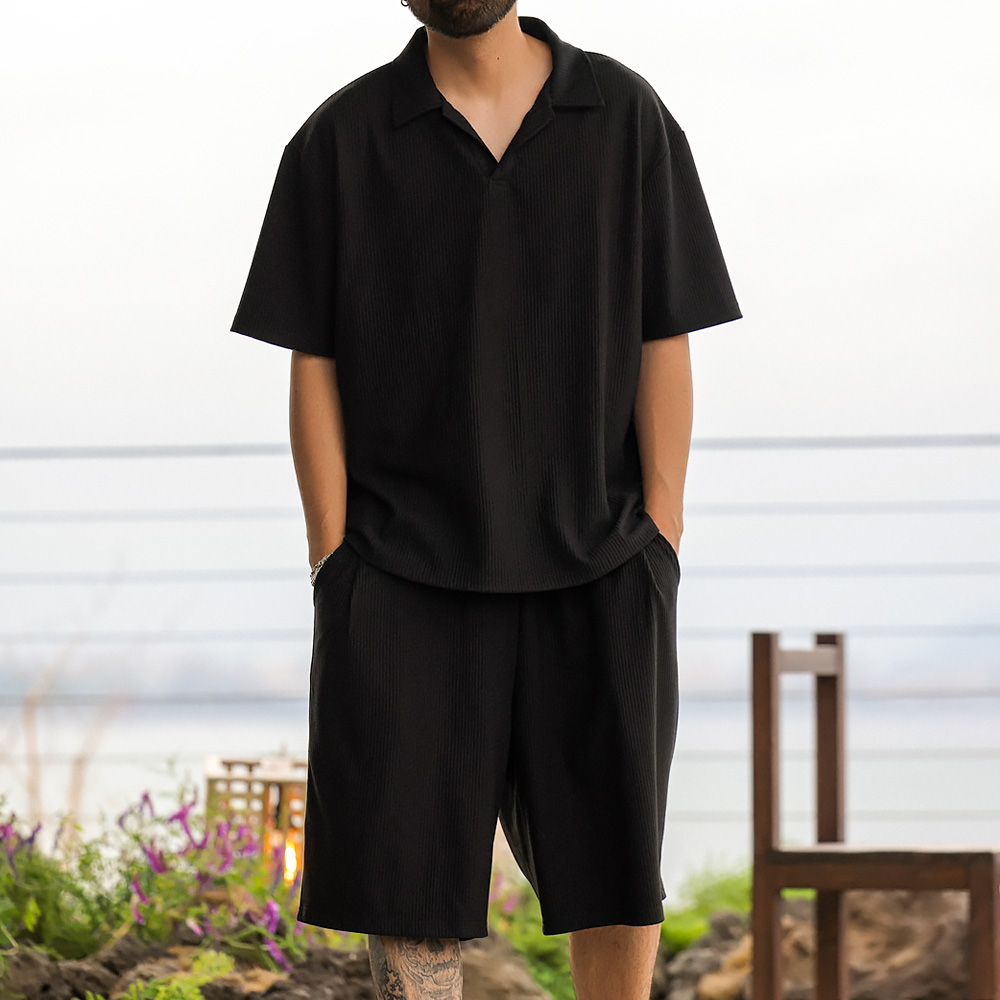 [SET](L-7XL)<br>무티뉴 Pleats short-sleeved collar T-shirt + 비티냐 Pleats Banding Shorts
