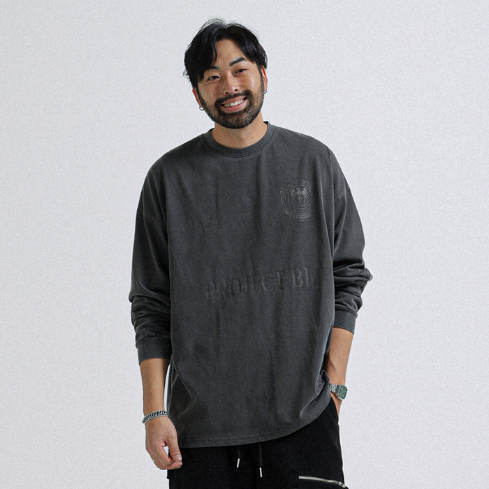 아피토스 pigment a long-sleeved t-shirt